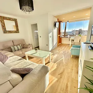  Appartement Gorgeous At The Sea In La Carihuela!